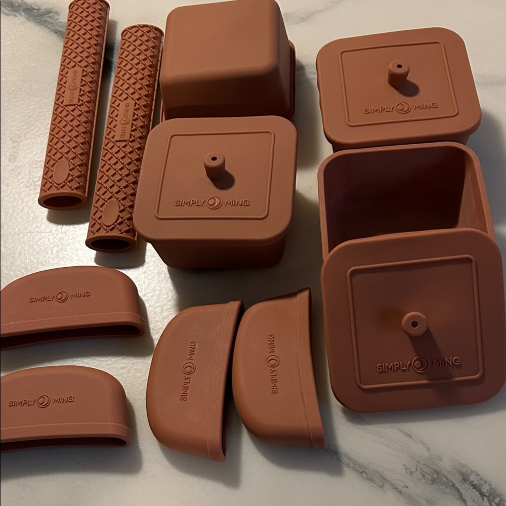 Silicone Kitchen Utensil Set - Brown